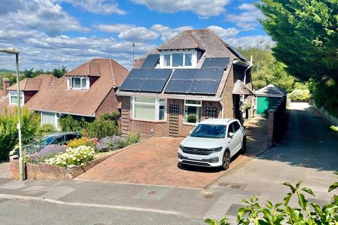undefined, RIVERSIDE AVENUE, WALLINGTON