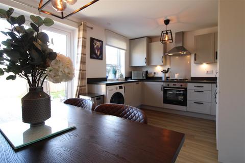 3 bedroom semi-detached house for sale, Larch Avenue, Meadow Hill, Newcastle Upon Tyne NE15
