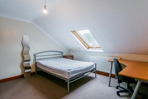 6 bedroom terraced house to rent, Teignmouth Road, Birmingham B29