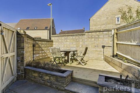3 bedroom end of terrace house for sale, Willowbank, Witney, Oxfordshire, OX28