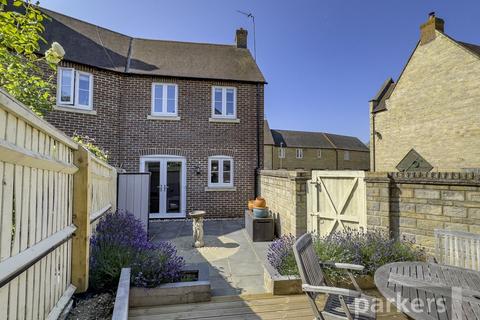3 bedroom end of terrace house for sale, Willowbank, Witney, Oxfordshire, OX28