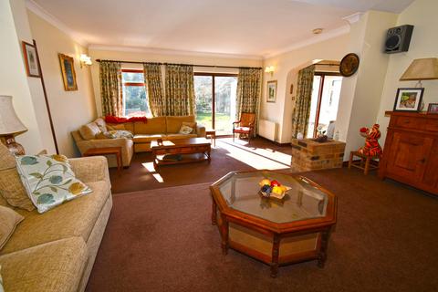 3 bedroom detached bungalow for sale, Old Nazeing Road, Broxbourne EN10