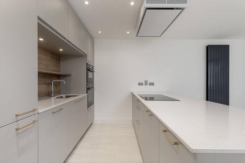 3 bedroom triplex for sale, 1 Shoemakers Close, Edinburgh, EH8 8FU