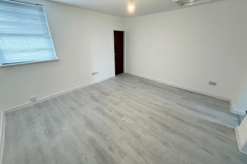 1 bedroom flat to rent, Long Lane, Warrington, Cheshire, WA2