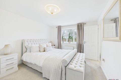 45 Atkyns Drive, Tuffley, Gloucester, GL4 0XY
