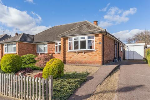 2 bedroom bungalow for sale, Uplands Avenue, Hitchin, SG4