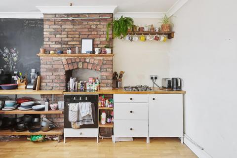 3 bedroom flat for sale, Cheltenham Road, Montpelier