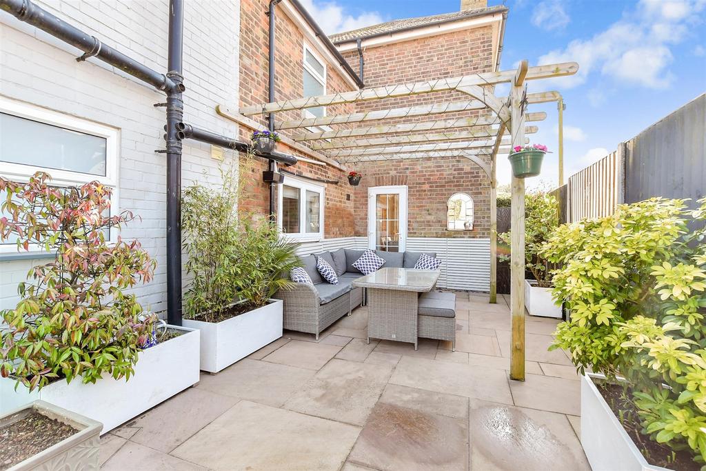 Patio / Decking