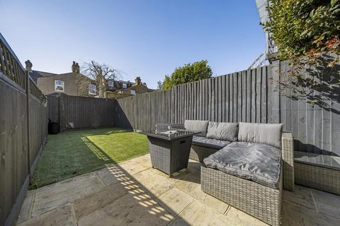 134 Merton Hall Road, London, SW19 3PZ