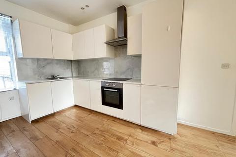 1 bedroom flat to rent, Victoria Road, London