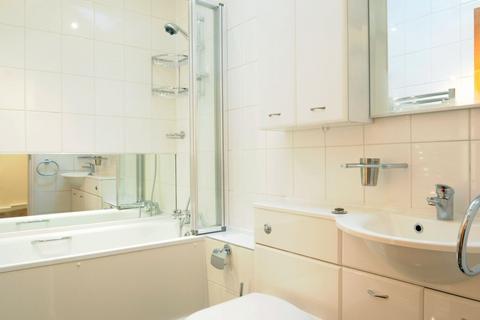 undefined, Rosebery Road, Muswell Hill, London, N10