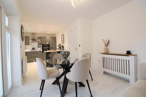 3 bedroom detached house for sale, Mallard Way, North Walbottle NE15