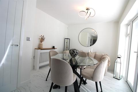 3 bedroom detached house for sale, Mallard Way, North Walbottle NE15