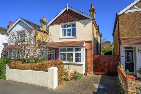 Dudley Road, Walton-on-Thames, KT12