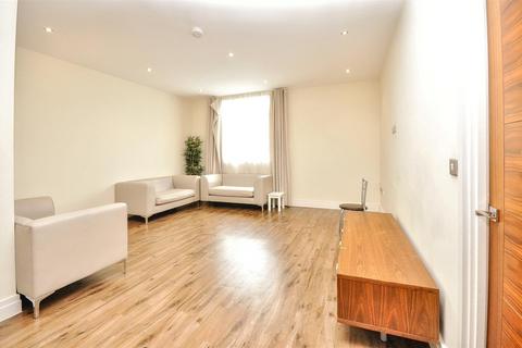 2 bedroom flat for sale, Clarendon Avenue, Leamington Spa