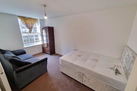 2 bedroom flat to rent, Quebec Street, Bradford City Centre,