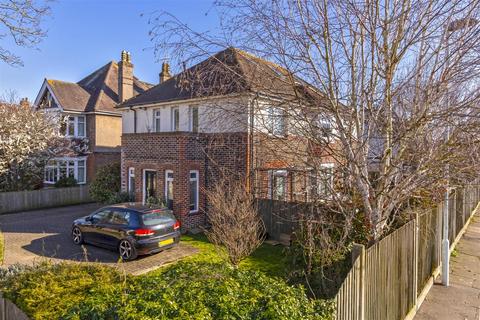 Bulkington Avenue, Worthing