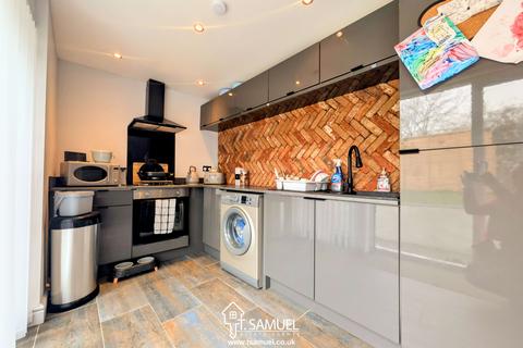 30 Fforchneol Row, Aberdare, CF44 6HD