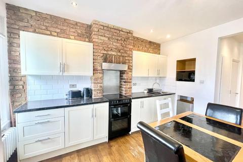 2 bedroom apartment to rent, The Avenue, West Ealing W13