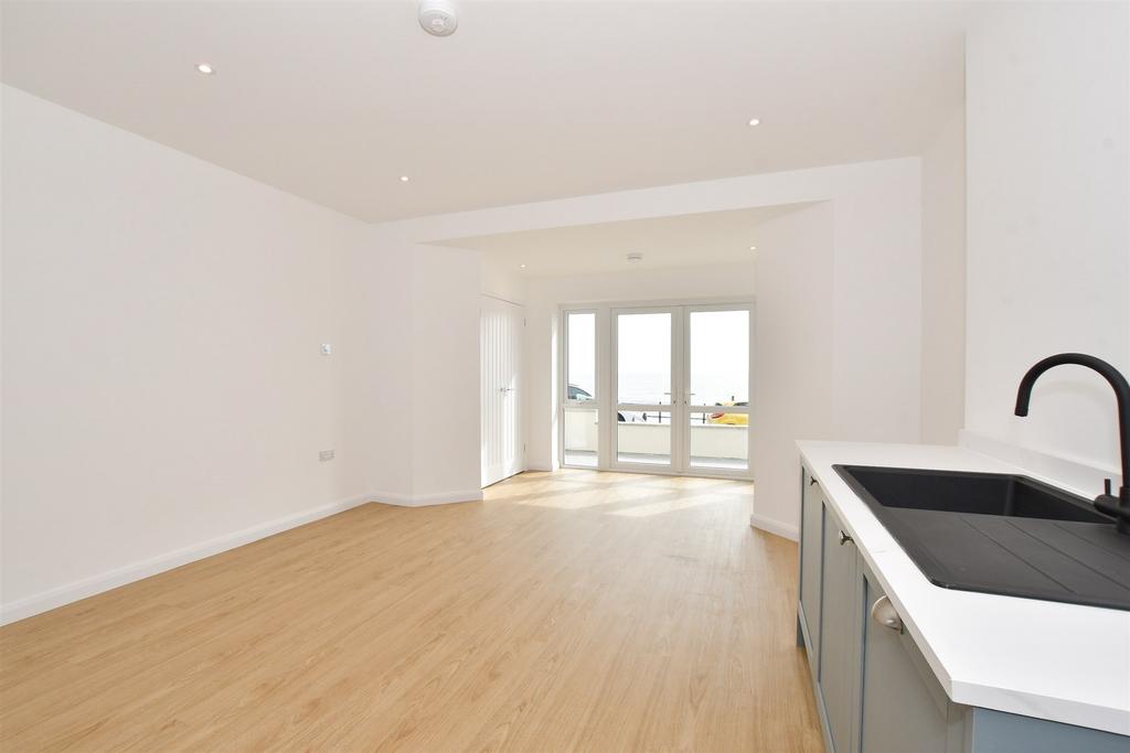 Kitchen/ Living Room