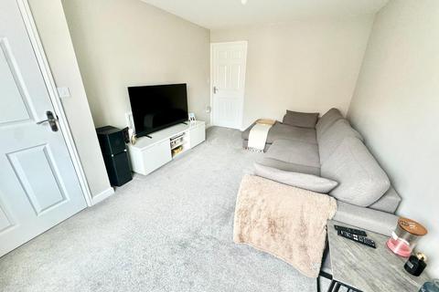 2 bedroom semi-detached house for sale, Henwood Close, Middlesbrough