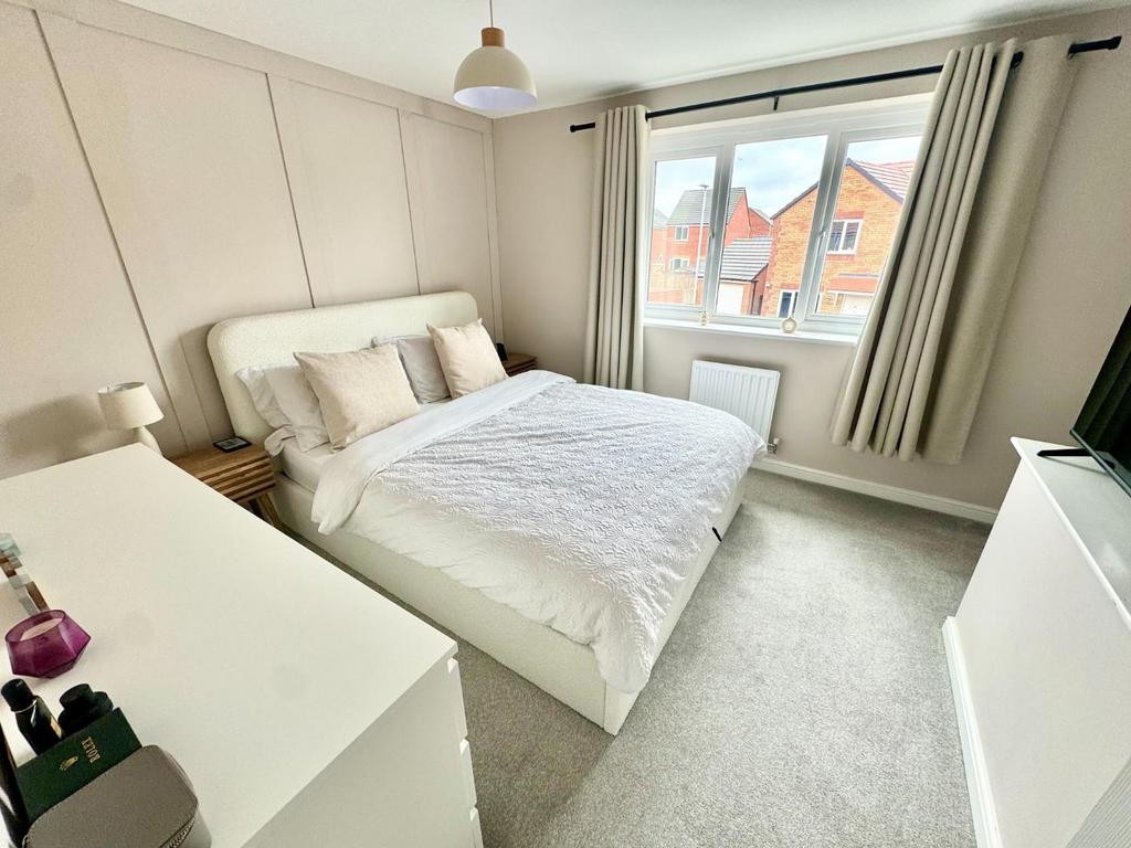 Main Bedroom