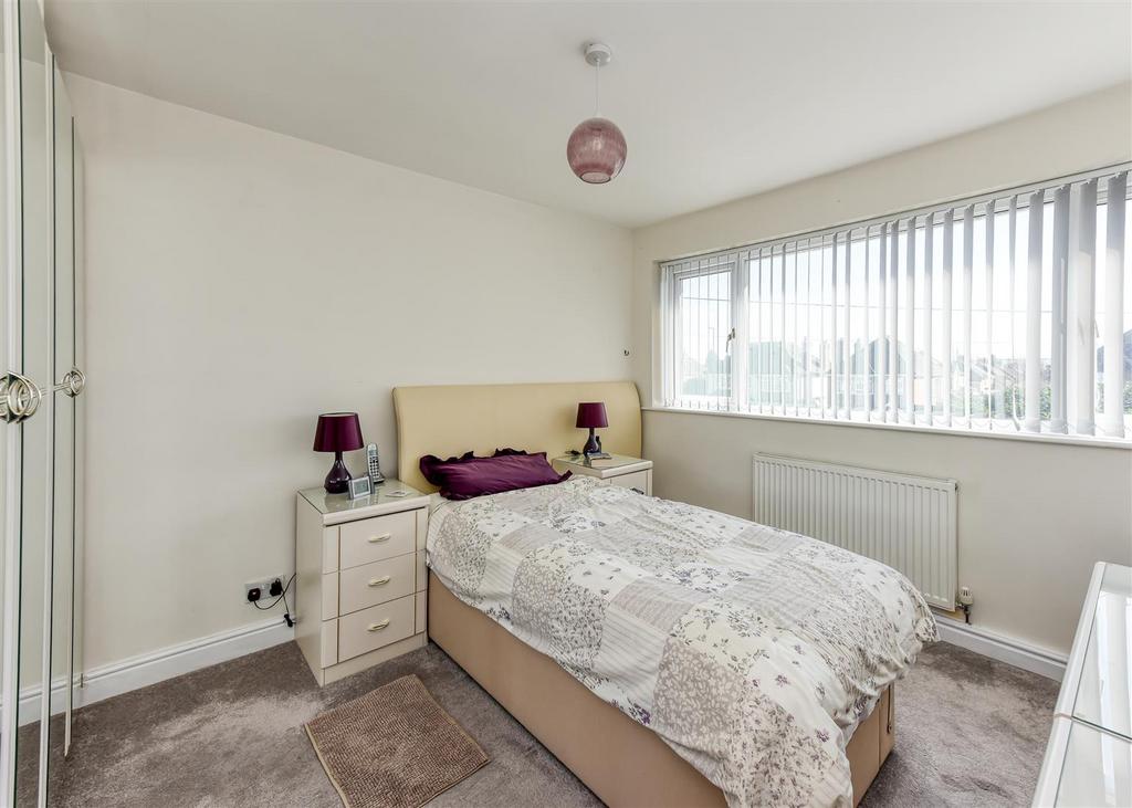 21a Bilbrook Road-bed3.jpg