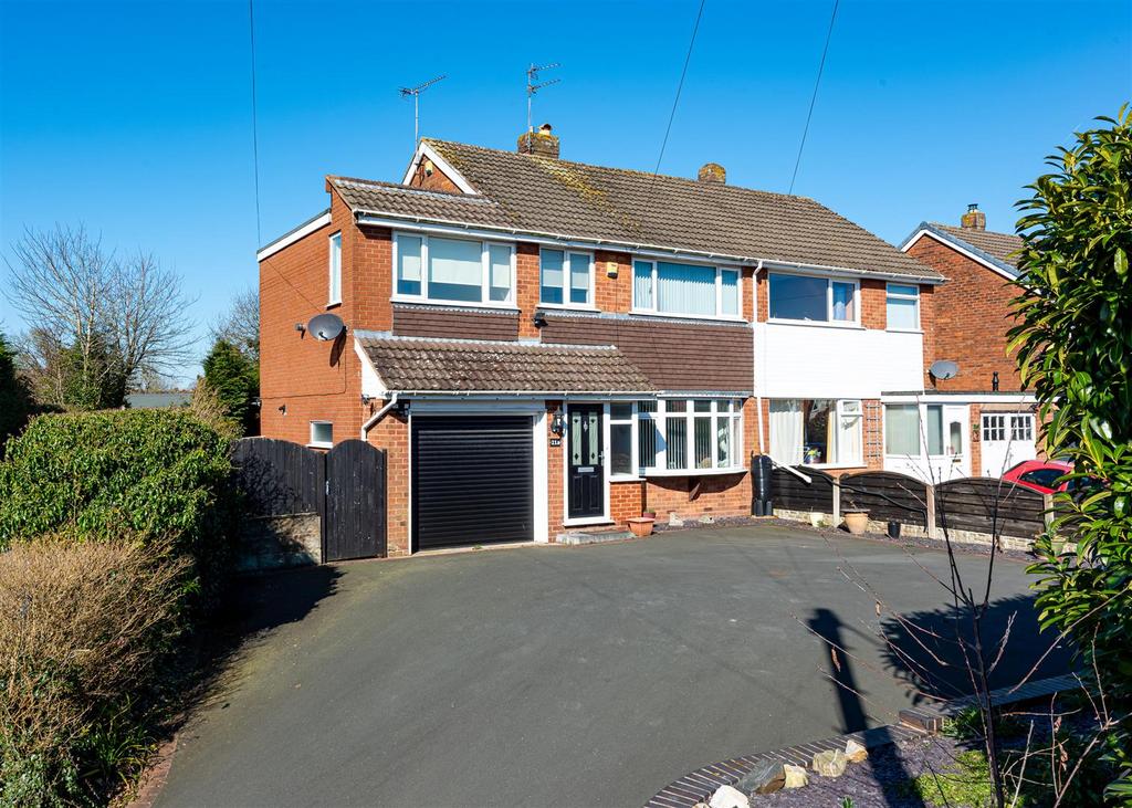 21a Bilbrook Road-front2.jpg