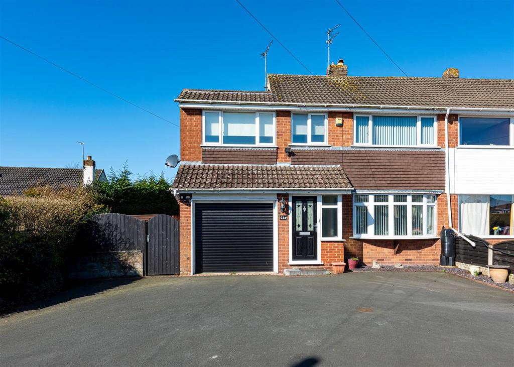 21a Bilbrook Road-front3.jpg
