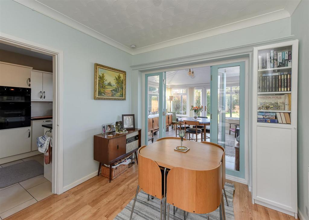 21a Bilbrook Road-dining.jpg