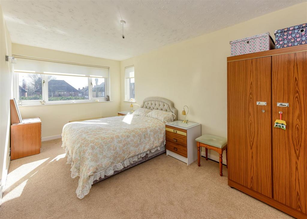 21a Bilbrook Road-bed1.jpg