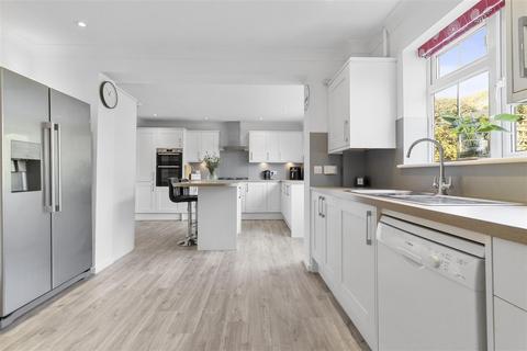 2 Audrey Close, Seaford, BN25 2QU