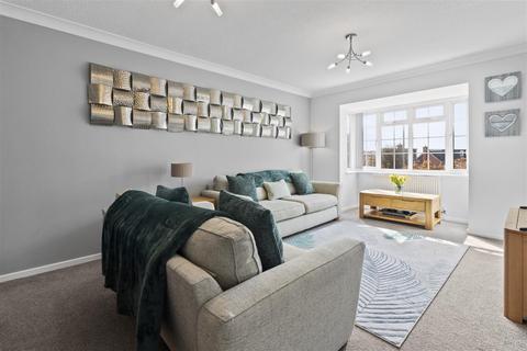 2 Audrey Close, Seaford, BN25 2QU