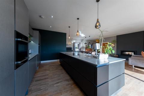 4 bedroom barn conversion for sale, Marsh Lane, Warrington WA4