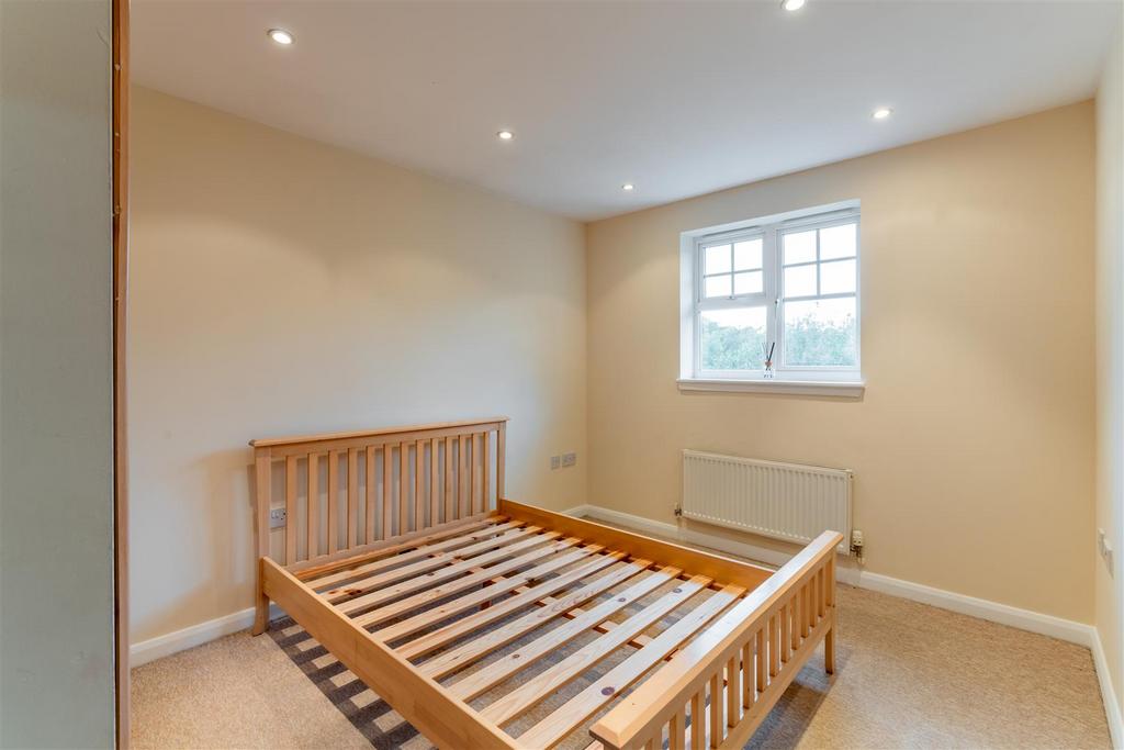 9 The Beeches-014.JPG