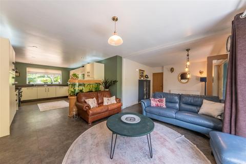 4 bedroom bungalow for sale, High Street, Frodsham WA6