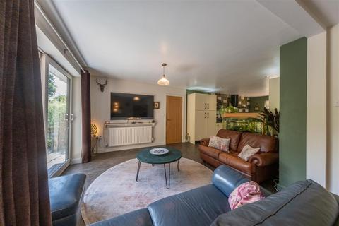 4 bedroom bungalow for sale, High Street, Frodsham WA6