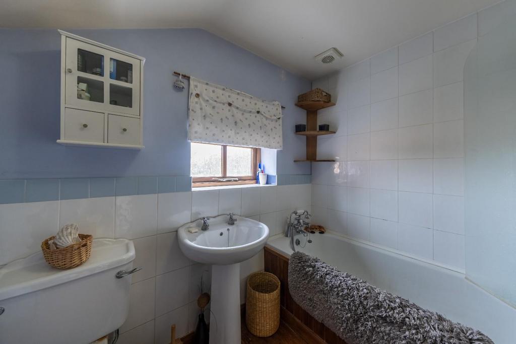 2 Gallowclough Lane-024.JPG