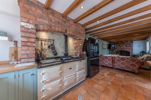 68 Cliff Road, Acton Bridge, Northwich, CW8 3QY