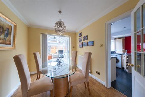 8 Crowmere Close, Cuddington, Northwich, CW8 2ZF