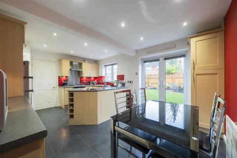 8 Crowmere Close, Cuddington, Northwich, CW8 2ZF