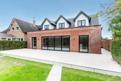 5 bedroom detached house for sale, Belle Vue Lane, Guilden Sutton CH3