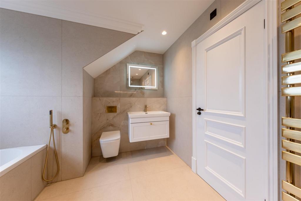 Holly Lodge-043.jpg