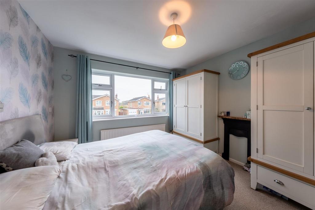 4 Oaktree Close-014.jpg
