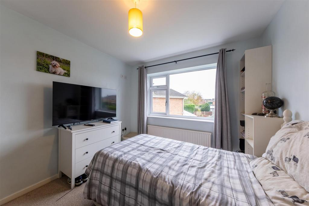 4 Oaktree Close-017.jpg