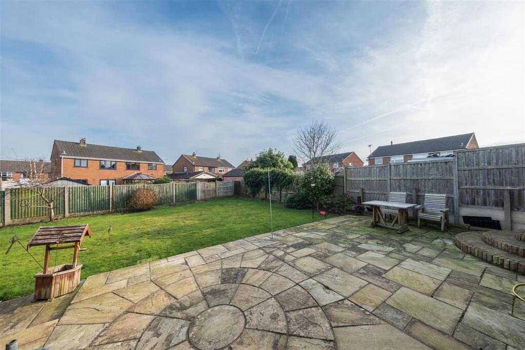 4 Meadow Lane-027.jpg