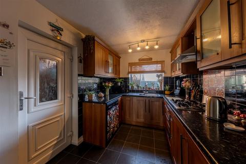10 Dunham Road, Northwich, CW9 8EL