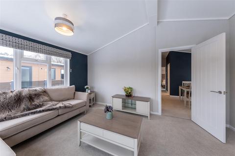 2 bedroom property for sale, Chester Road, Northwich CW8