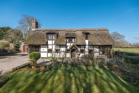 3 bedroom cottage for sale, Dalefords Lane, Northwich CW8