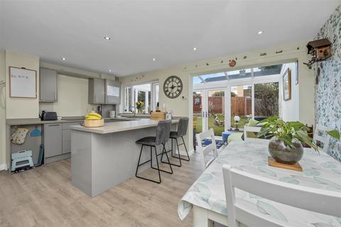 4 bedroom semi-detached house for sale, Victory Close, Bury St. Edmunds